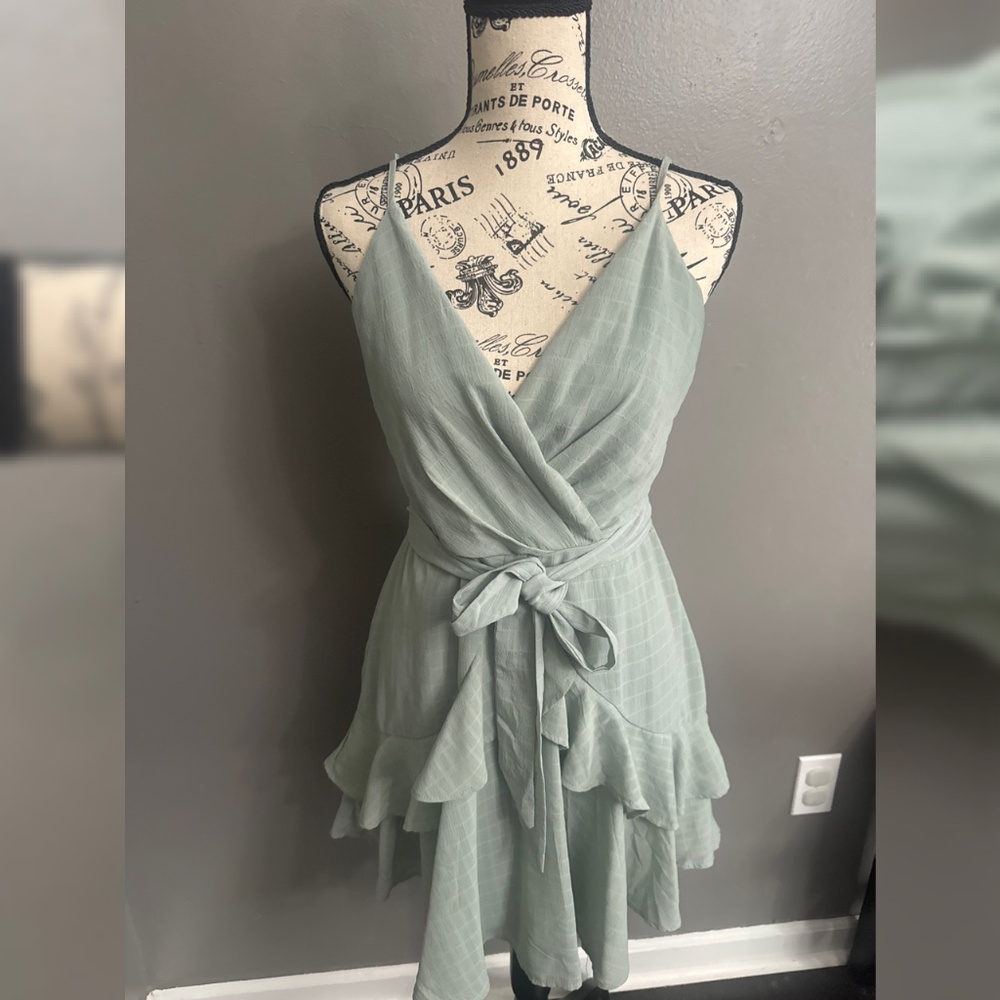 Trixxi Women’s Medium Mint Green Dress